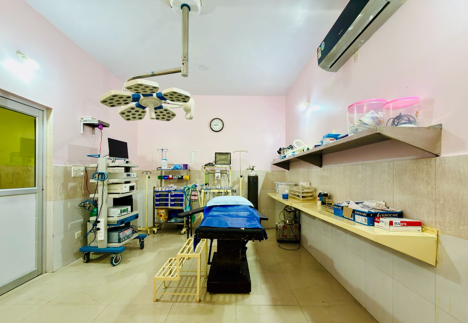 Fully Equipped Operating Room